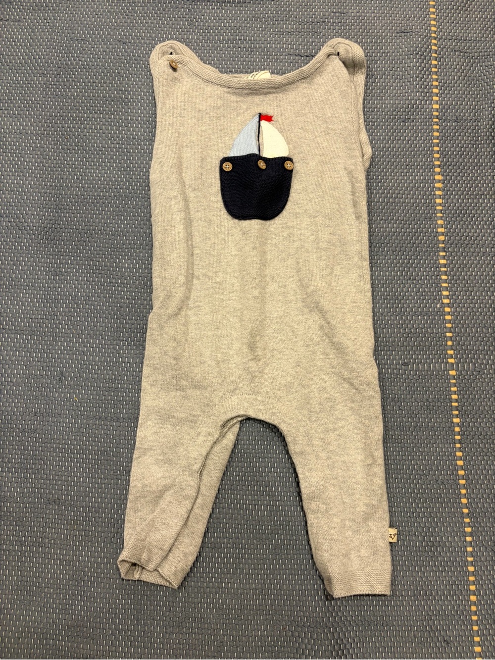 Viverano Gray Knit Baby One-Piece with Sailboat Appliqué 6-12 month